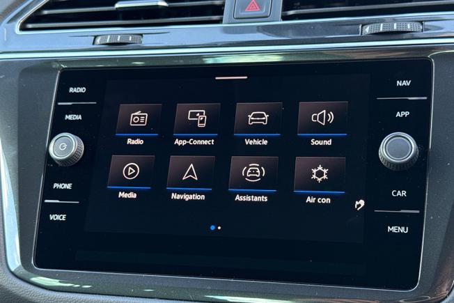 VOLKSWAGEN Tiguan Photo 27