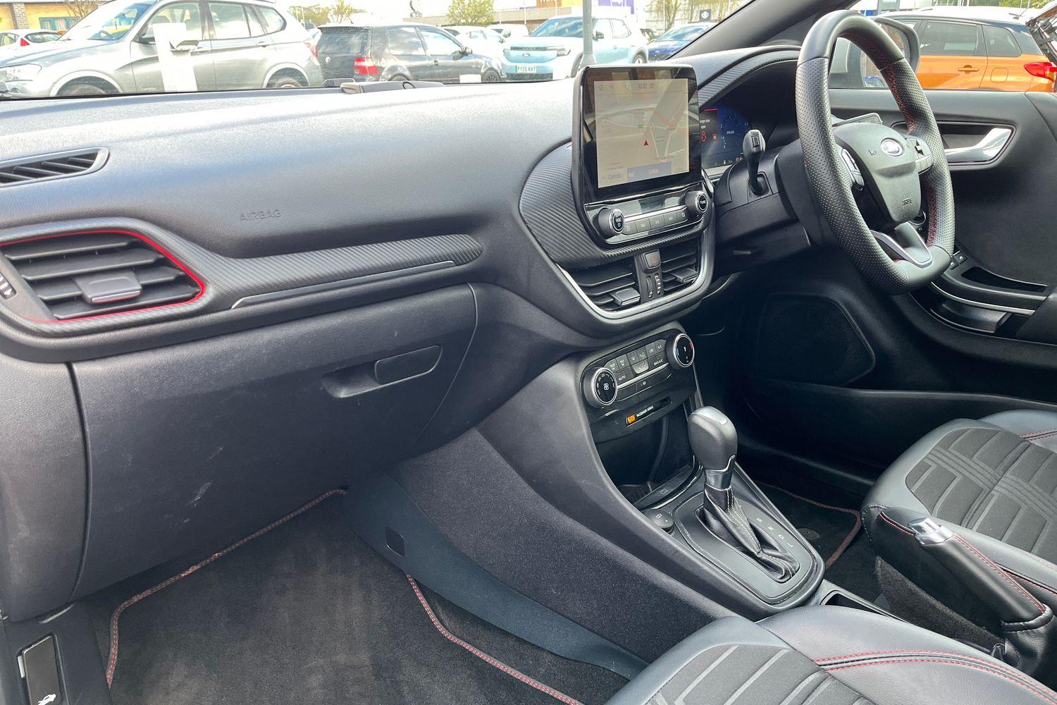 Ford PUMA Photo 17