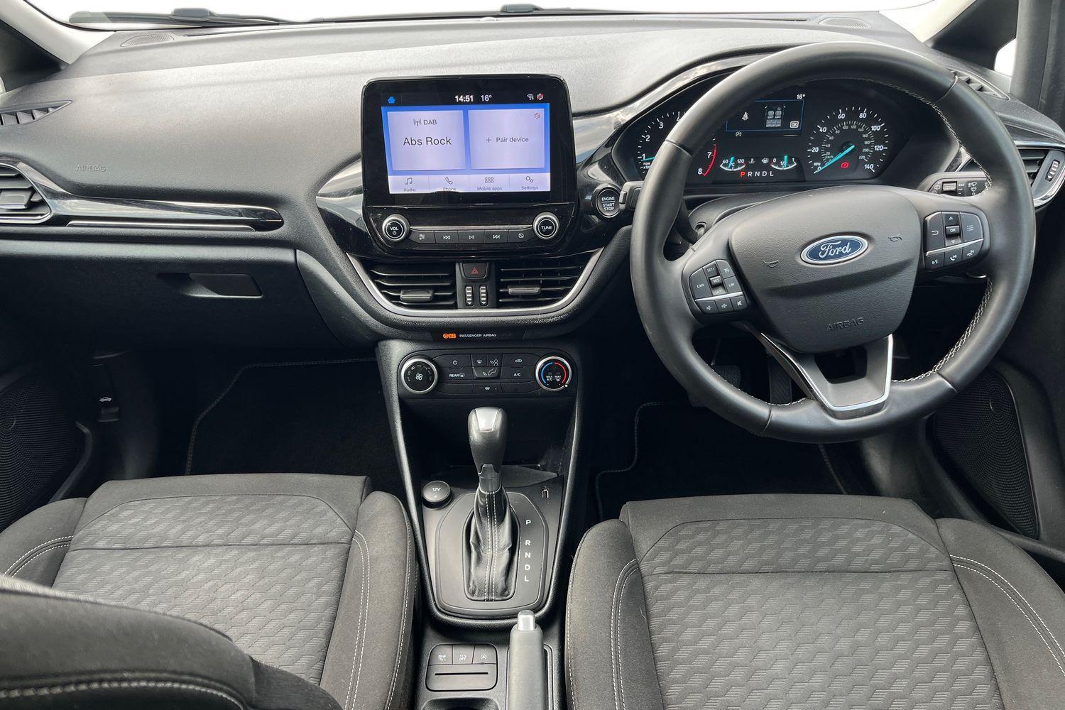 Ford FIESTA Photo 9