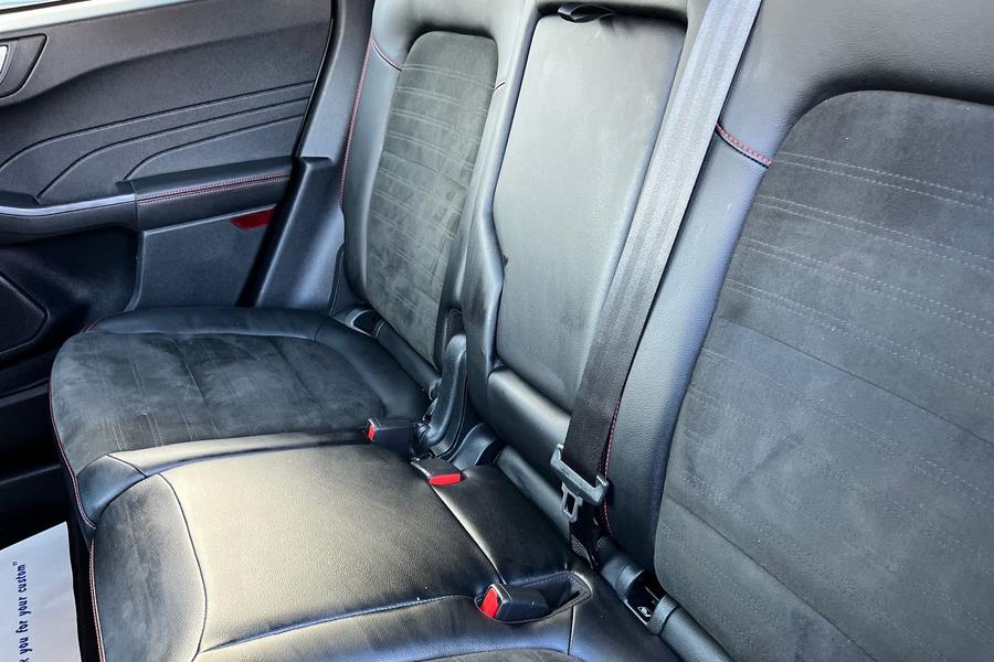 Ford KUGA Photo autoimg-cdbc226d4506f9f0e3339665bf3c4e1308596cd1.jpg