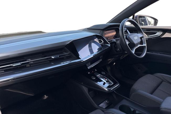 AUDI Q4 E-Tron Photo 2