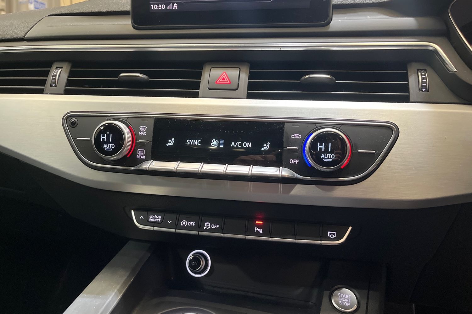 Audi A4 Photo 36