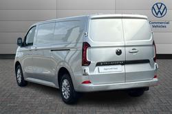 VOLKSWAGEN Transporter Photo 3