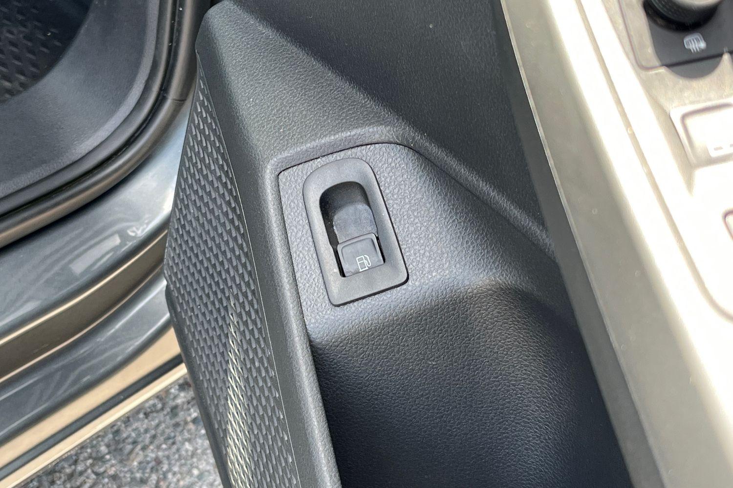 Ford TRANSIT CONNECT Photo 29
