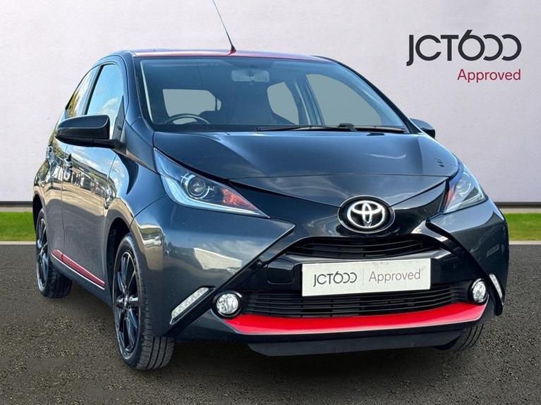 Used 2018 TOYOTA Aygo 1.0 VVT-i X-Press 5dr Grey at JCT600
