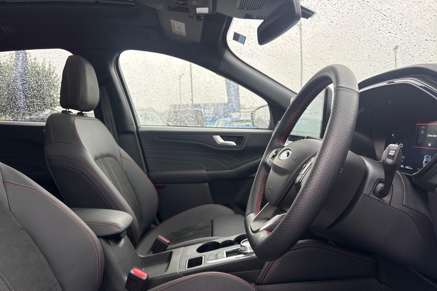 Ford KUGA Photo 16