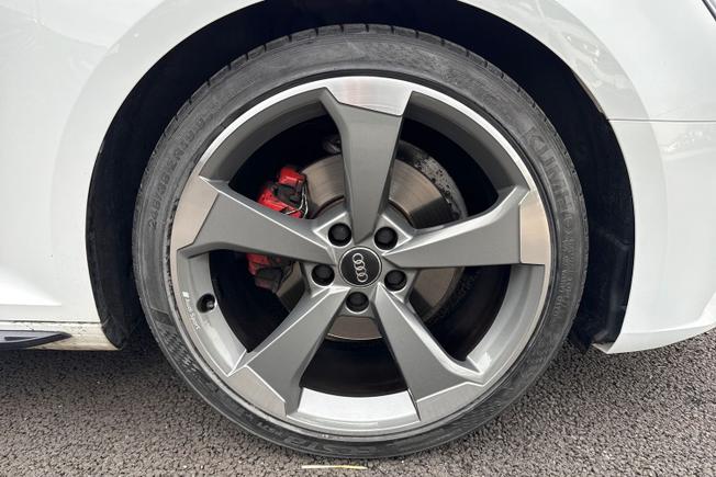 AUDI A4 Avant Photo 32