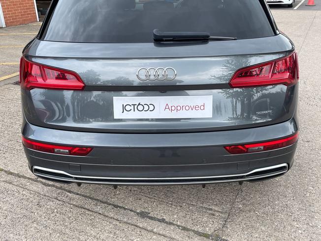 AUDI Q5 Photo 25