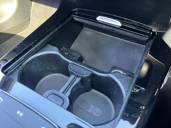 Mercedes-Benz CLA Photo autoimg-cdcbb8eace13f1b35d0ca7a1fa34875e44a376a9.jpg