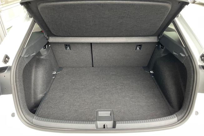 VOLKSWAGEN Taigo Photo 12