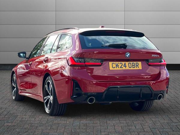BMW 3 Series Photo autoimg-cdcd348c8417001dd9532f491057cb78b26e8f1a.jpg