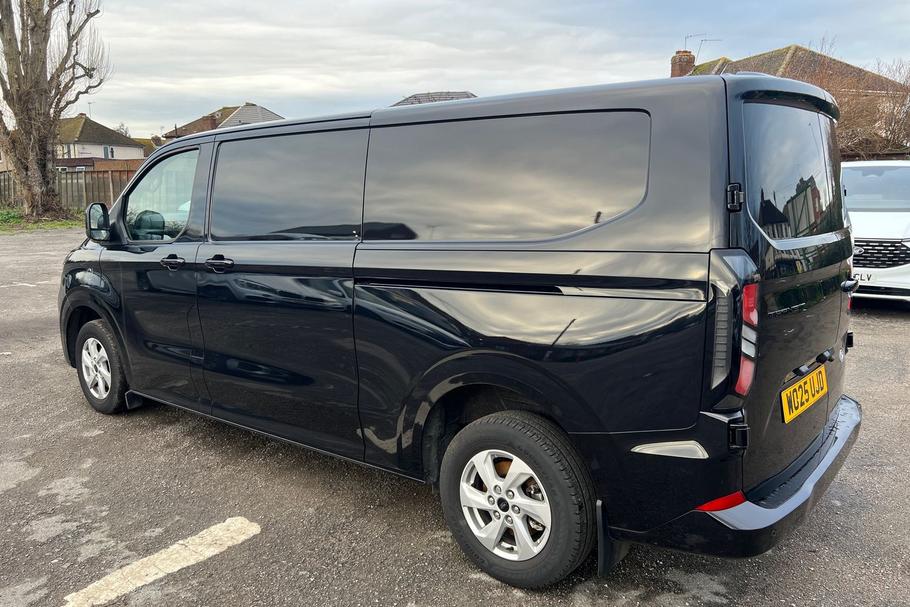 Used Ford TRANSIT CUSTOM WO25UJD 28