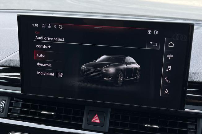 AUDI A4 Photo 30