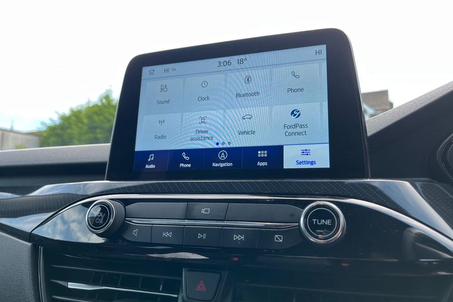 Ford KUGA Photo autoimg-cdd2b0477cf4f69d1e694b1e6e20d814900f28b3.jpg