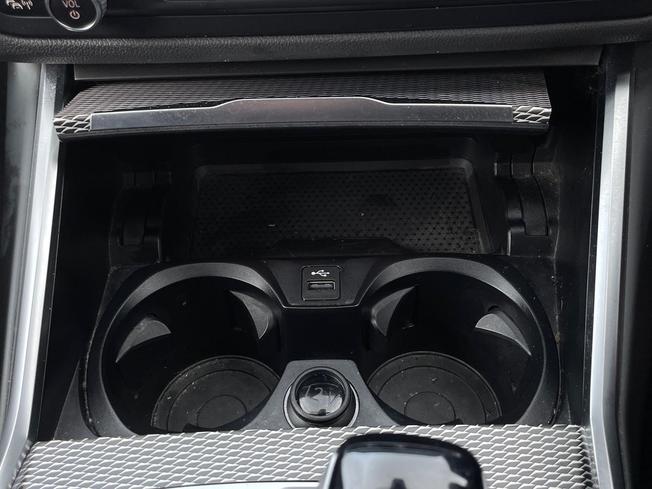 BMW 3 Series Photo 43