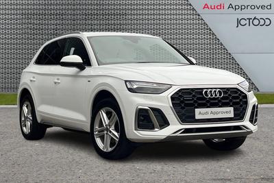 2021 AUDI Q5 2.0 TDI 40 S line SUV 5dr Diesel S Tronic quattro Euro 6 (s/s) (204 ps) at JCT600