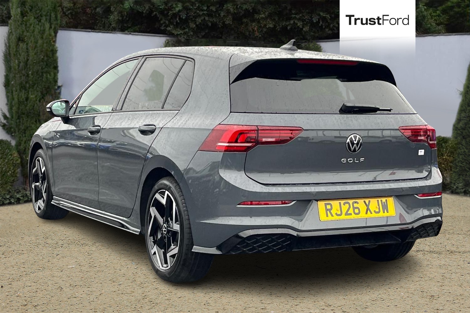 Volkswagen Golf Photo 1