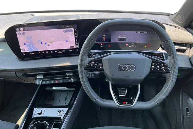 AUDI Q3 Photo 11