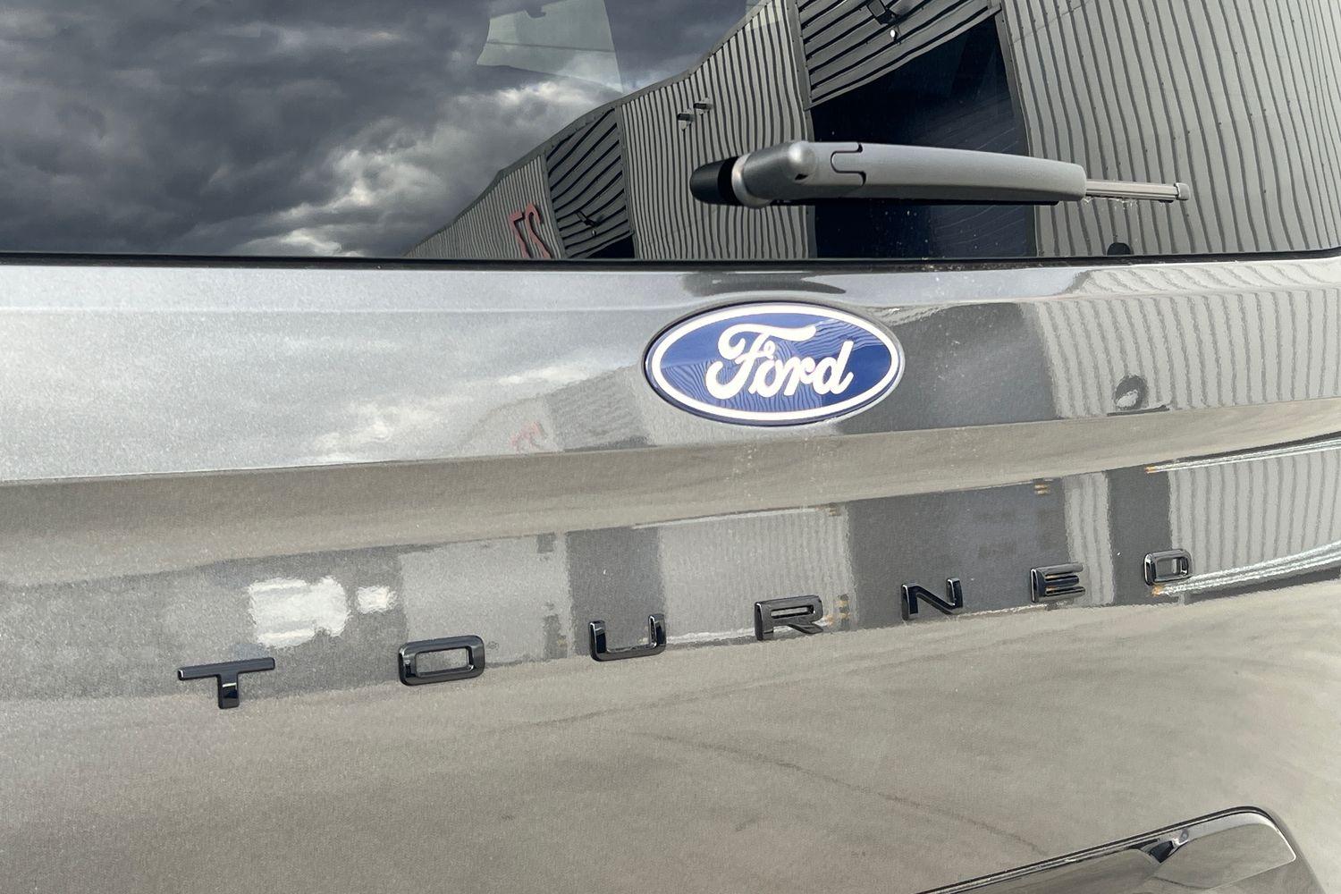 Ford TOURNEO CUSTOM Photo 19