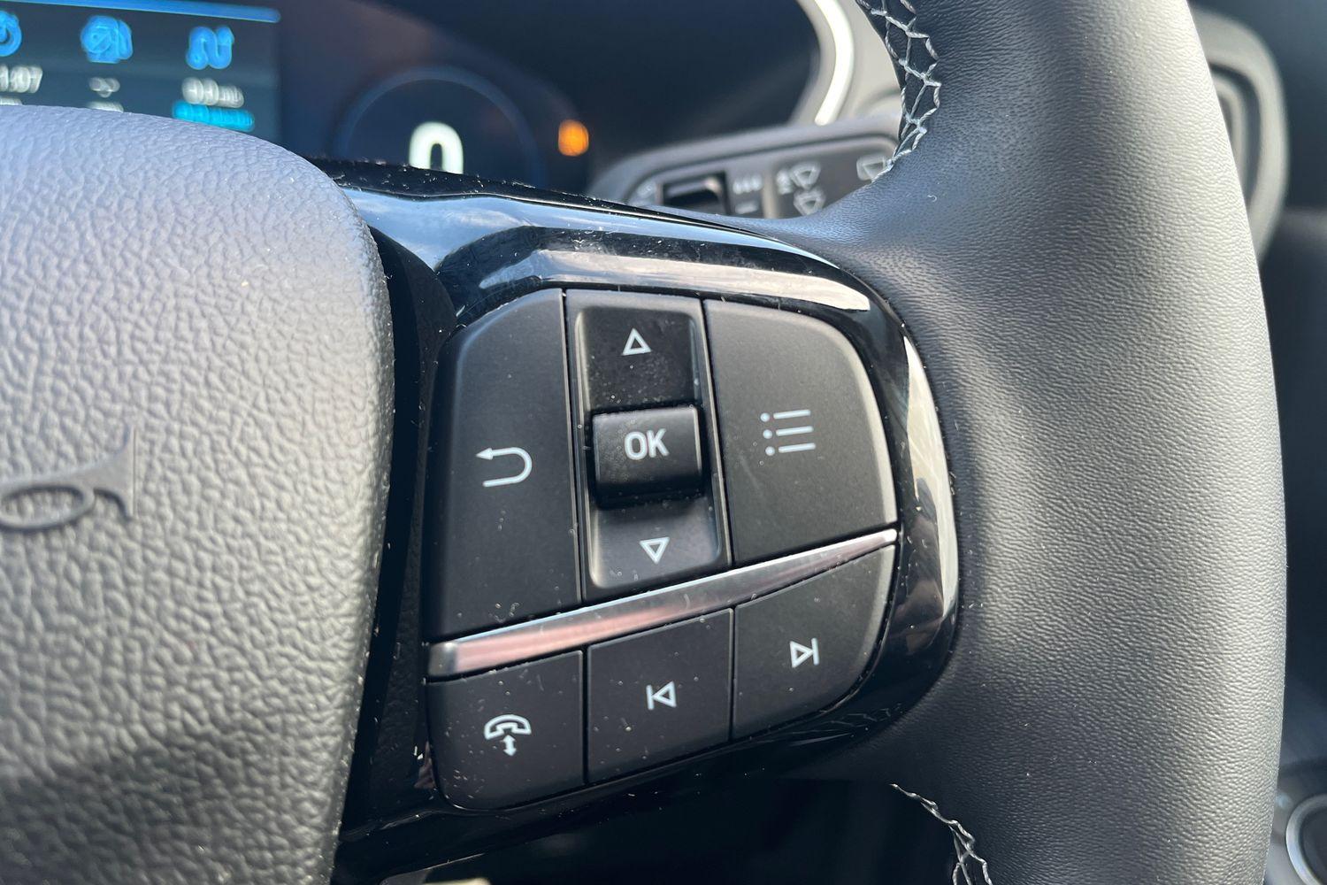 Ford KUGA Photo 24