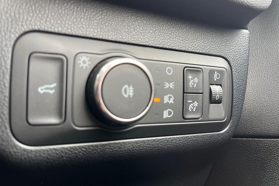 Ford Kuga Photo autoimg-cdda4447557a32413c7436b42ecaed46586da17c.jpg