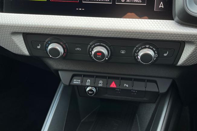 Audi  A1 Sportback Photo 34