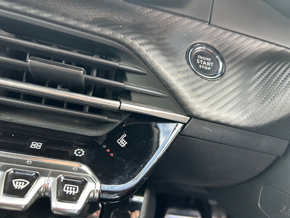 Peugeot 2008 Photo 21