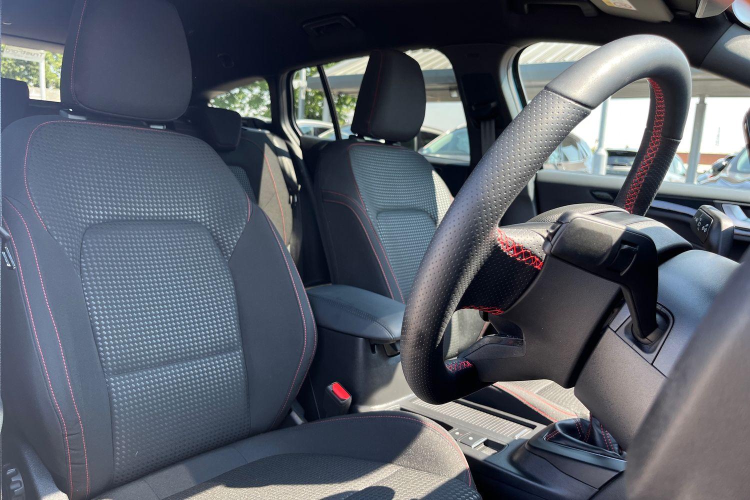 Ford Focus Photo 16