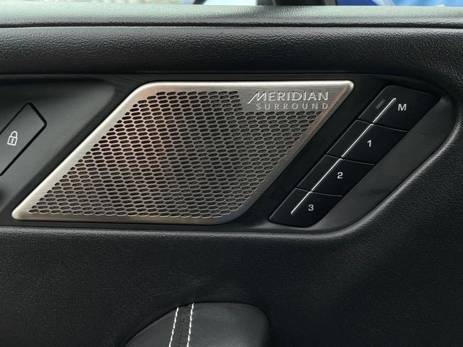 JAGUAR I-Pace Photo 47