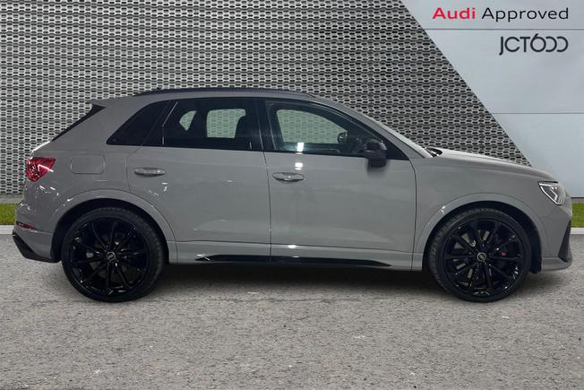 AUDI RS Q3 Photo 4