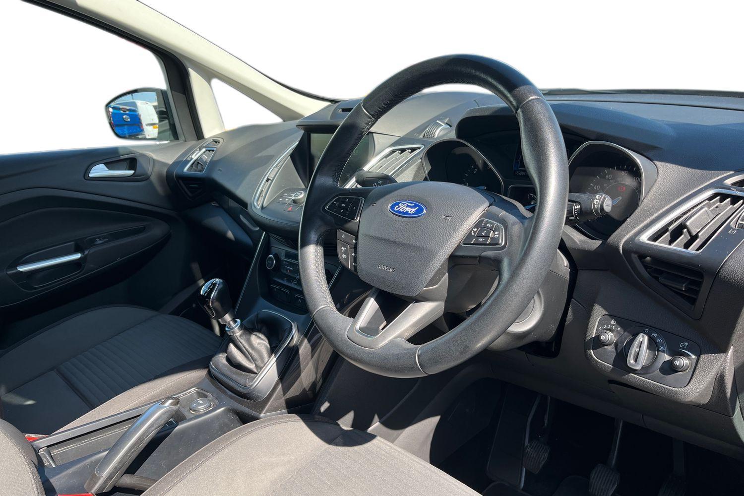 Ford GRAND C-MAX Photo 8