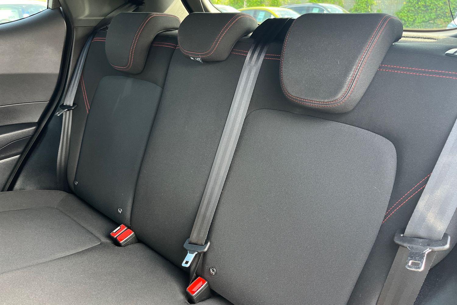 Ford FIESTA Photo 19