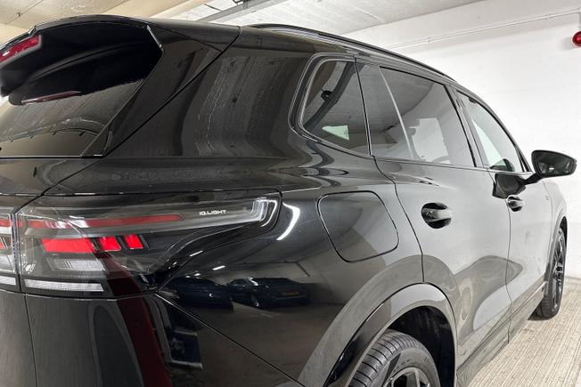 VOLKSWAGEN Tiguan Photo 38