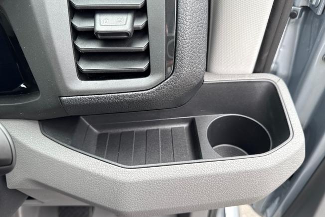 VOLKSWAGEN Crafter Photo 50