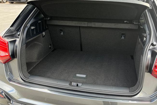 AUDI Q2 Photo 12