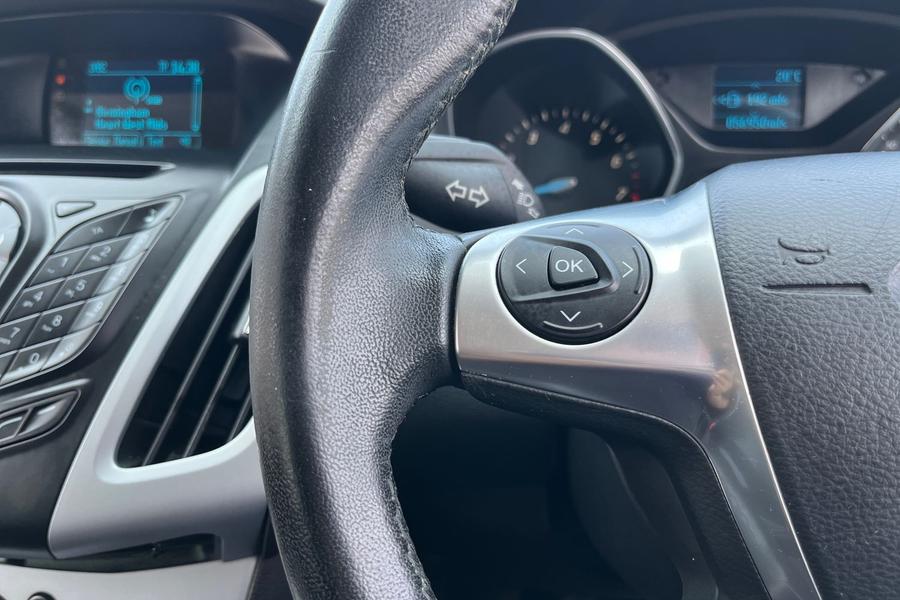 Ford Focus Photo autoimg-cdf5681d676146470781511612e3c8951d364fcc.jpg