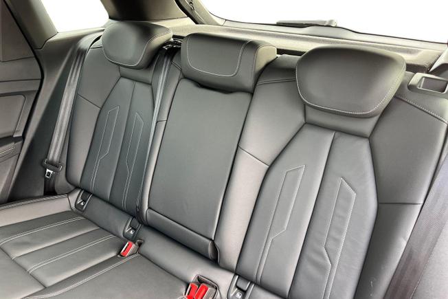 Audi Q4 E-Tron Photo 9