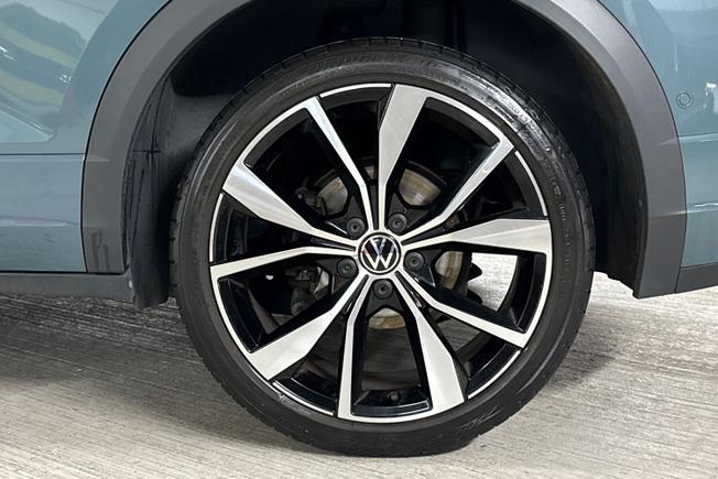 VOLKSWAGEN T-Roc Photo 5