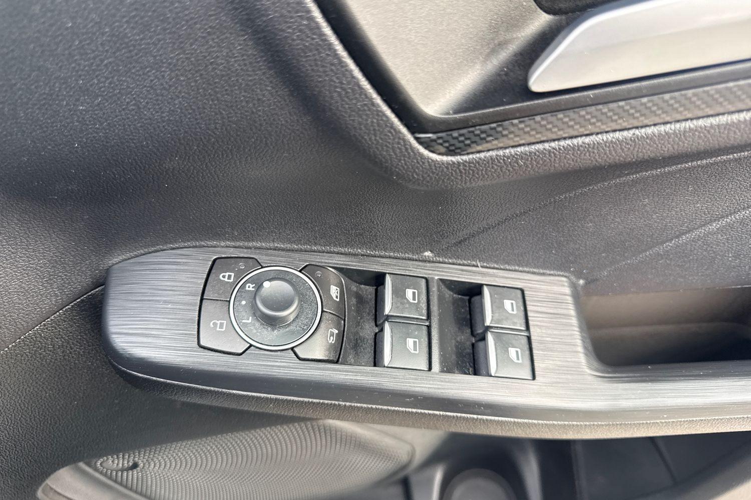 Ford KUGA Photo 15