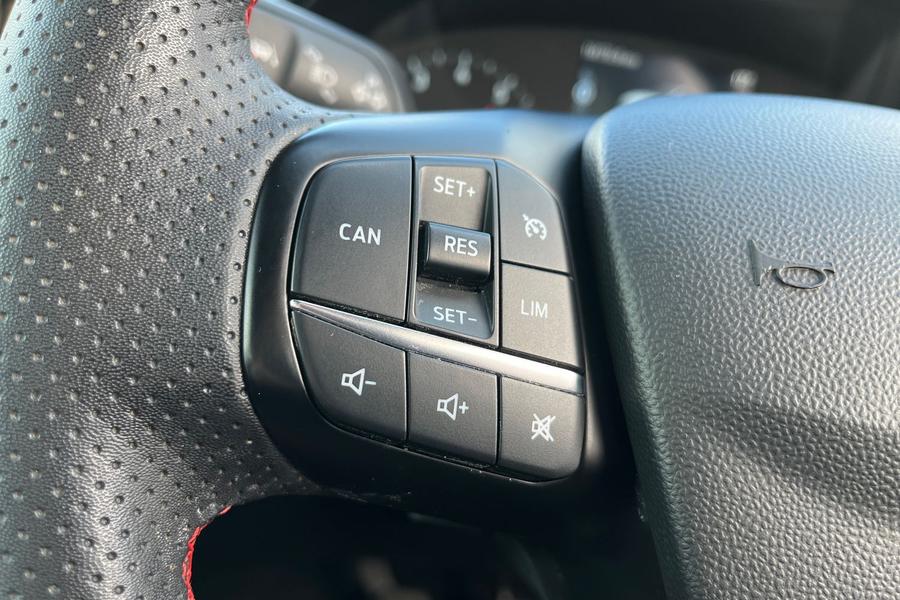 Ford Fiesta Photo autoimg-cdfc4dfefbbdfb4fbc095d875a1a97eaf2b94abf.jpg