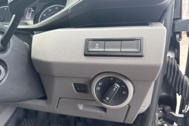 VOLKSWAGEN Transporter Photo 50