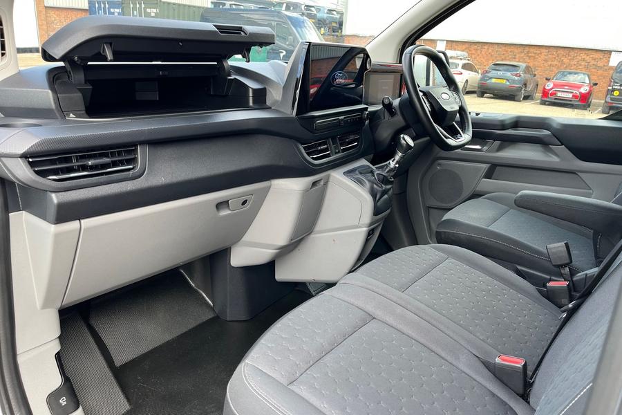 Ford TRANSIT CUSTOM Photo autoimg-ce03fdefd7652ccf30e773d843b86251a2476bb1.jpg