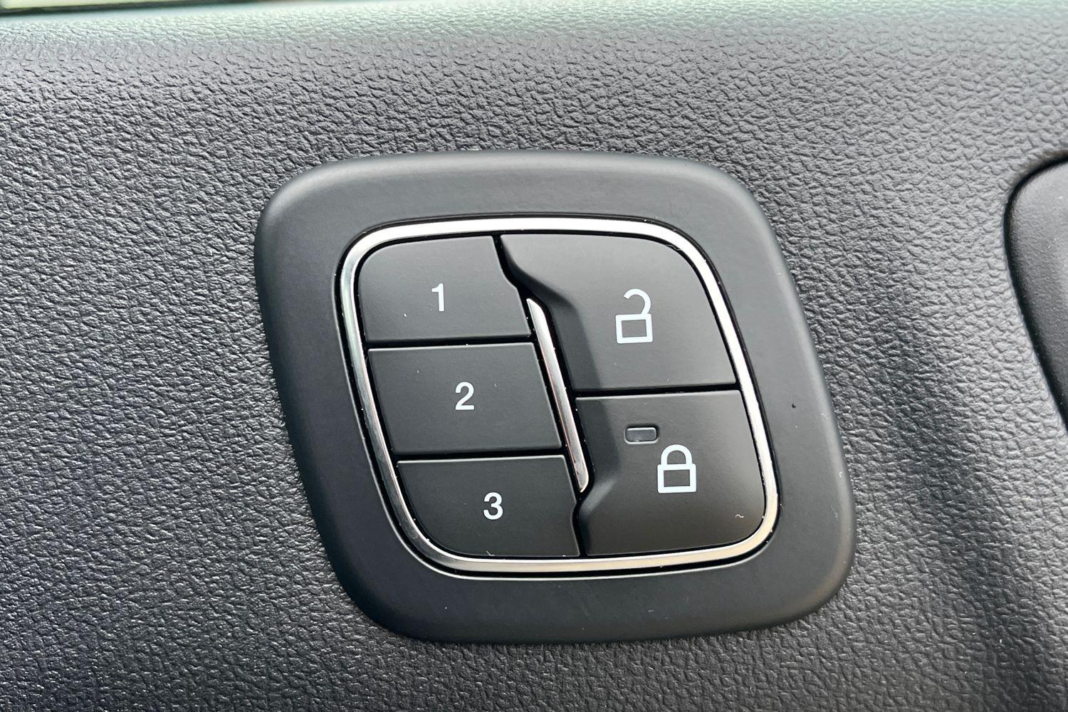 Ford Kuga Photo 39