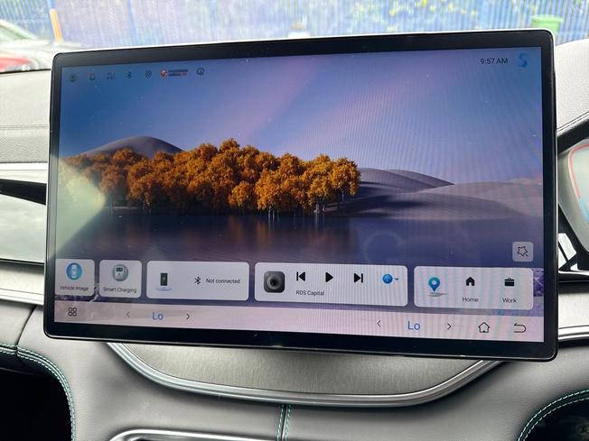 BYD Seal U Photo 13
