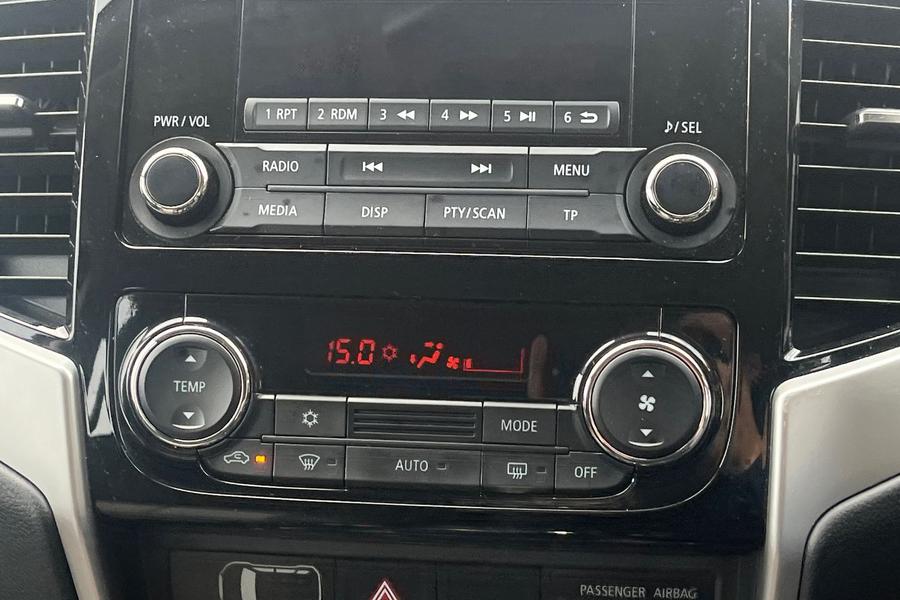 Mitsubishi L200 Photo autoimg-ce0cf7795882f17575d68c56254d3563956757a1.jpg