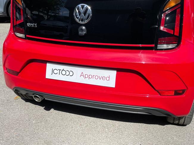 VOLKSWAGEN UP Photo 26