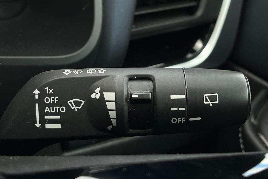 Nissan Qashqai Photo autoimg-ce138ad65d334efc2dfc995bd09a16e0008fff84.jpg