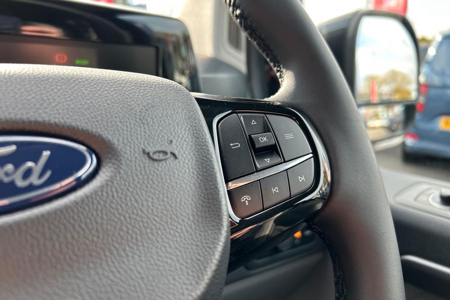 Used Ford E-TOURNEO CUSTOM 33