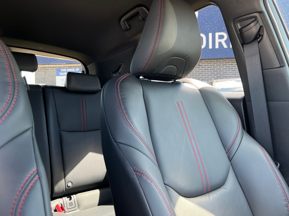 Lexus LBX Photo 37