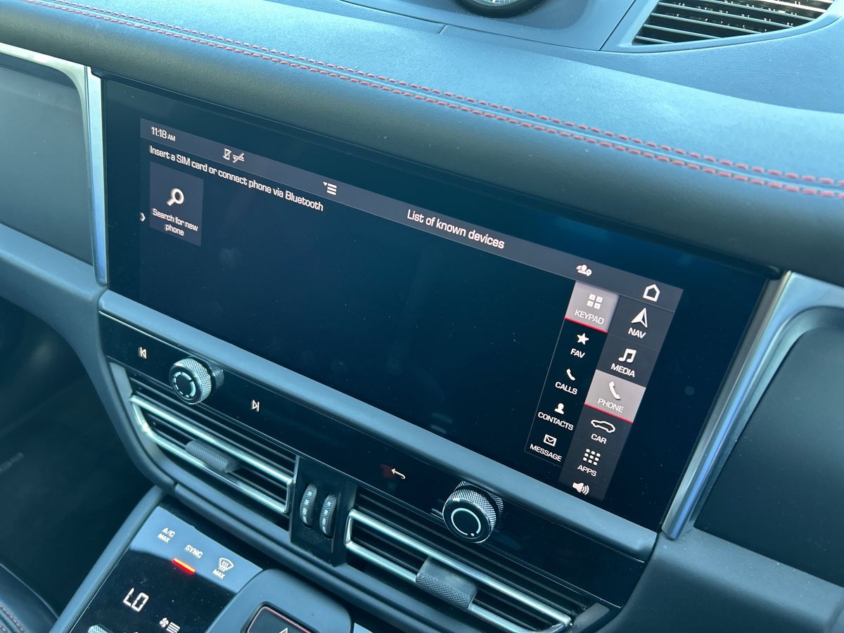 Porsche Macan Photo 35